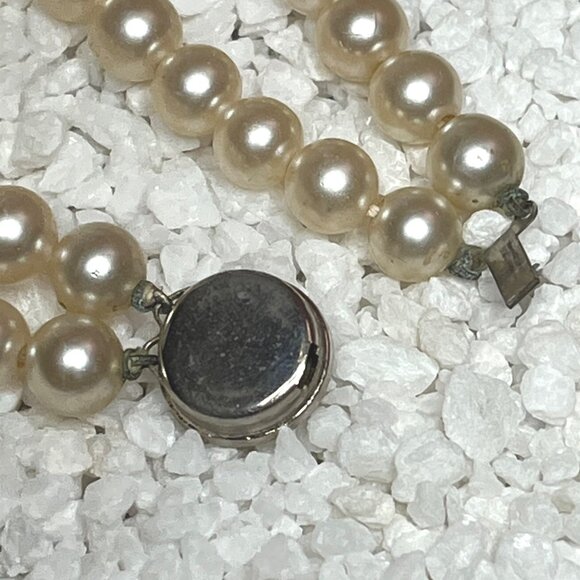 Vintage Double-Strand Faux-Pearl Bracelet with Rhinestone Clasp - Picture 7 of 8